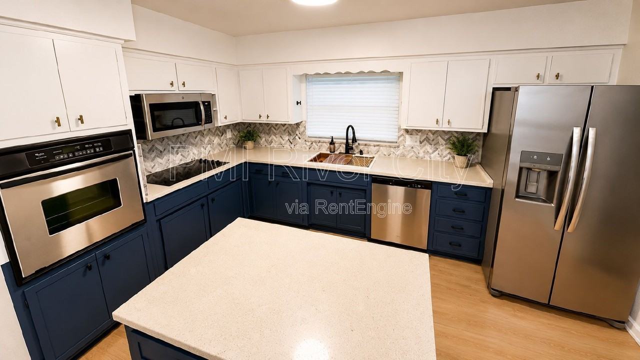 2860 Cedarcrest Dr - Photo 2 of 22