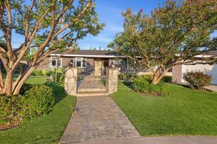 1226 E Ensign Cir - Photo 1 of 1