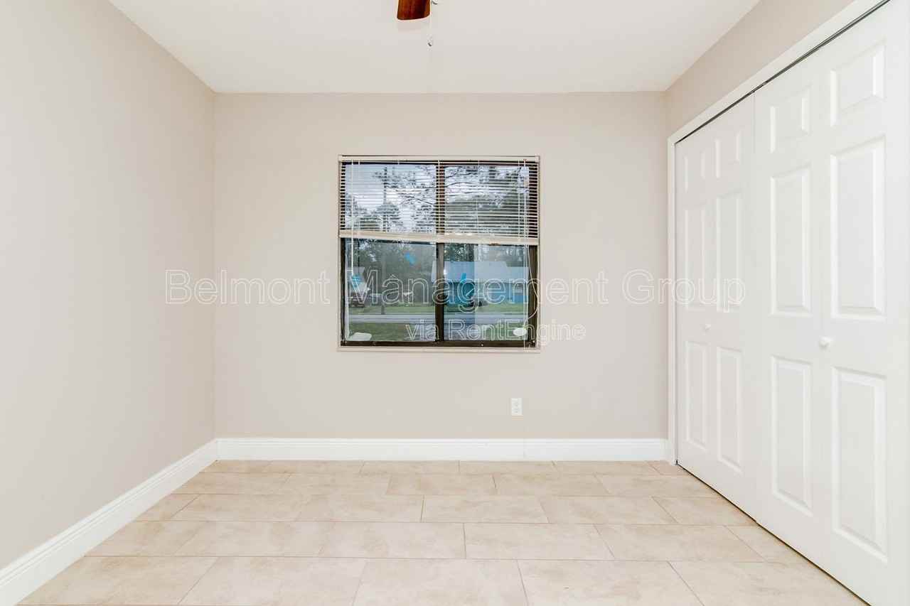 1848 Bonneville Dr - Photo 5 of 9