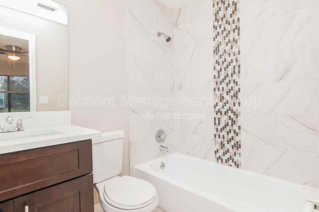 1848 Bonneville Dr - Photo 7 of 9