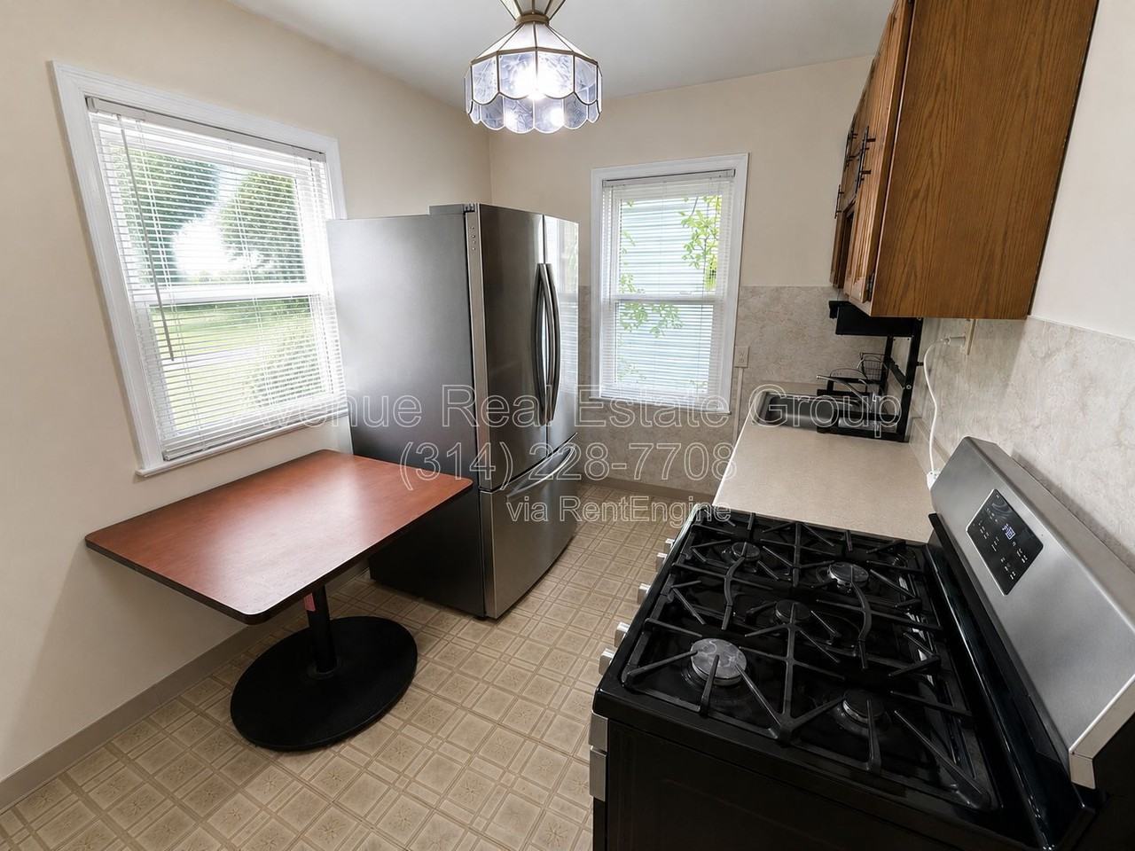 7712 Brocton Ct - Photo 4 of 9