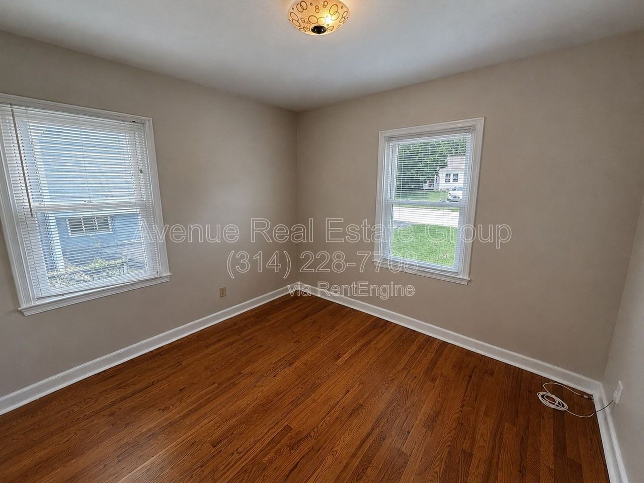 7712 Brocton Ct - Photo 7 of 9