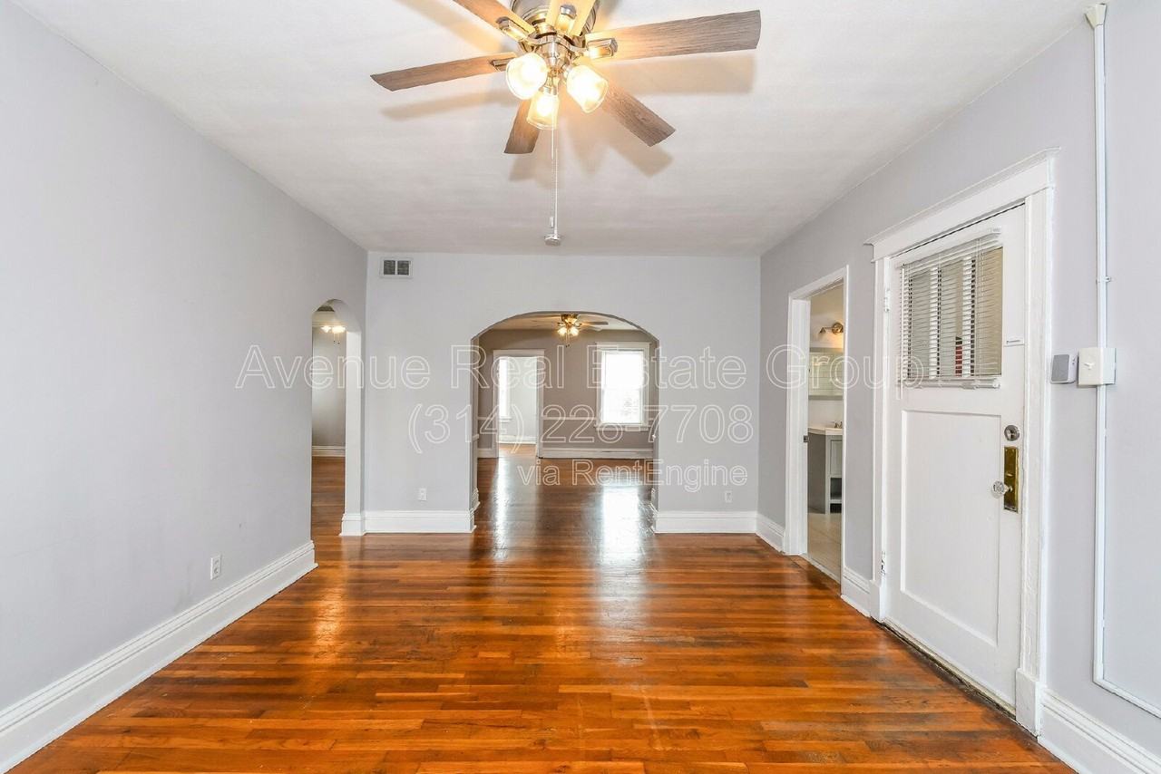 753 Leland Ave #2F - Photo 2 of 10