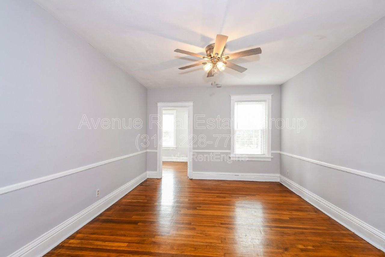 753 Leland Ave #2F - Photo 5 of 10