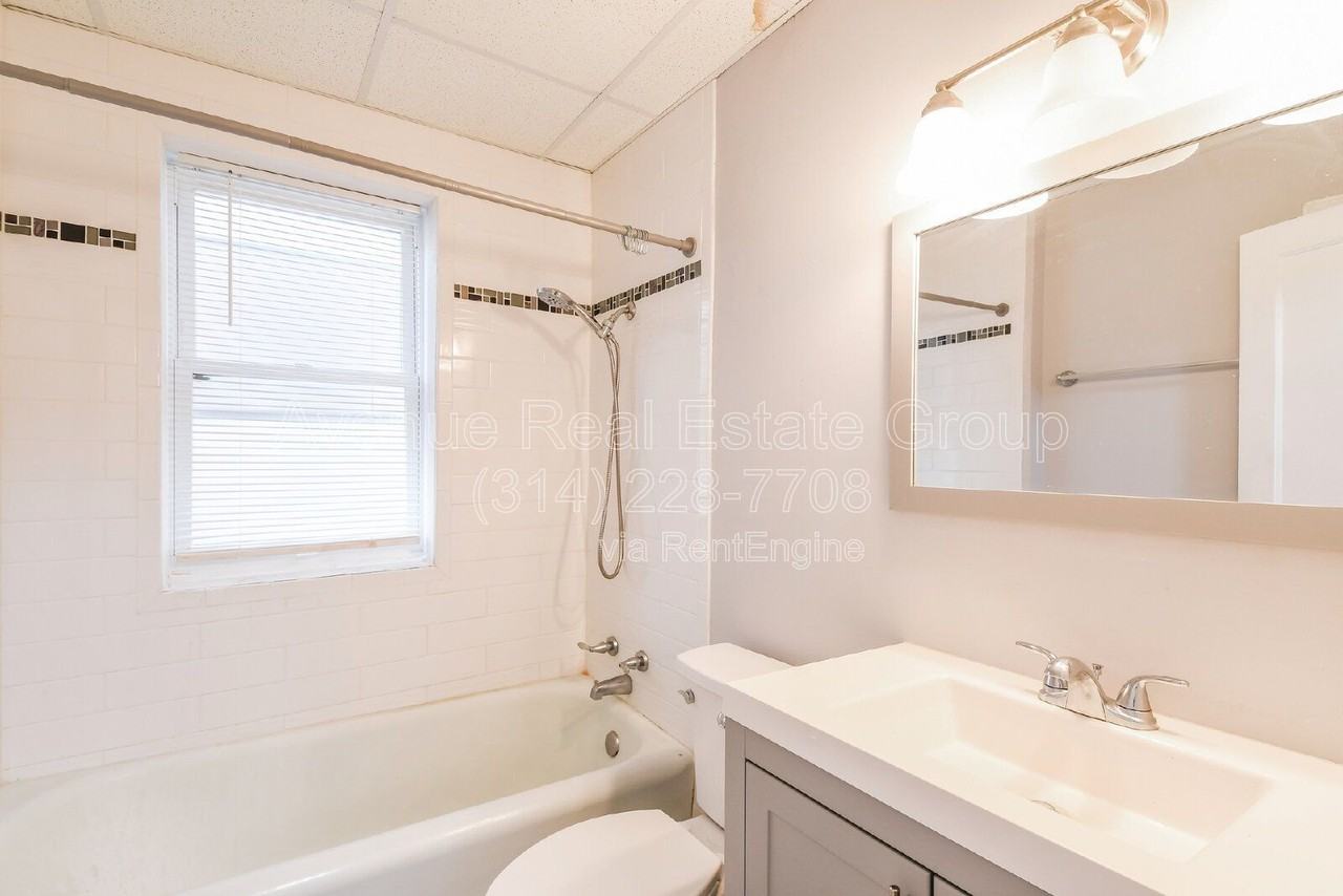 753 Leland Ave #2F - Photo 6 of 10