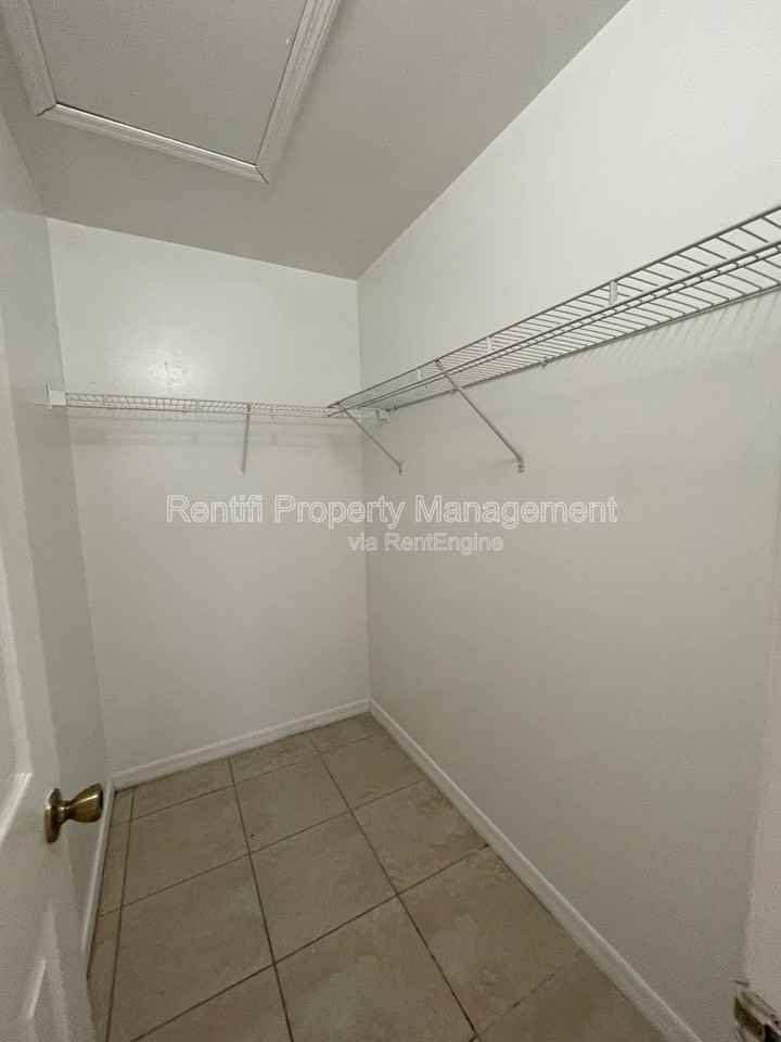 1128 Homer Ave S - Photo 5 of 15