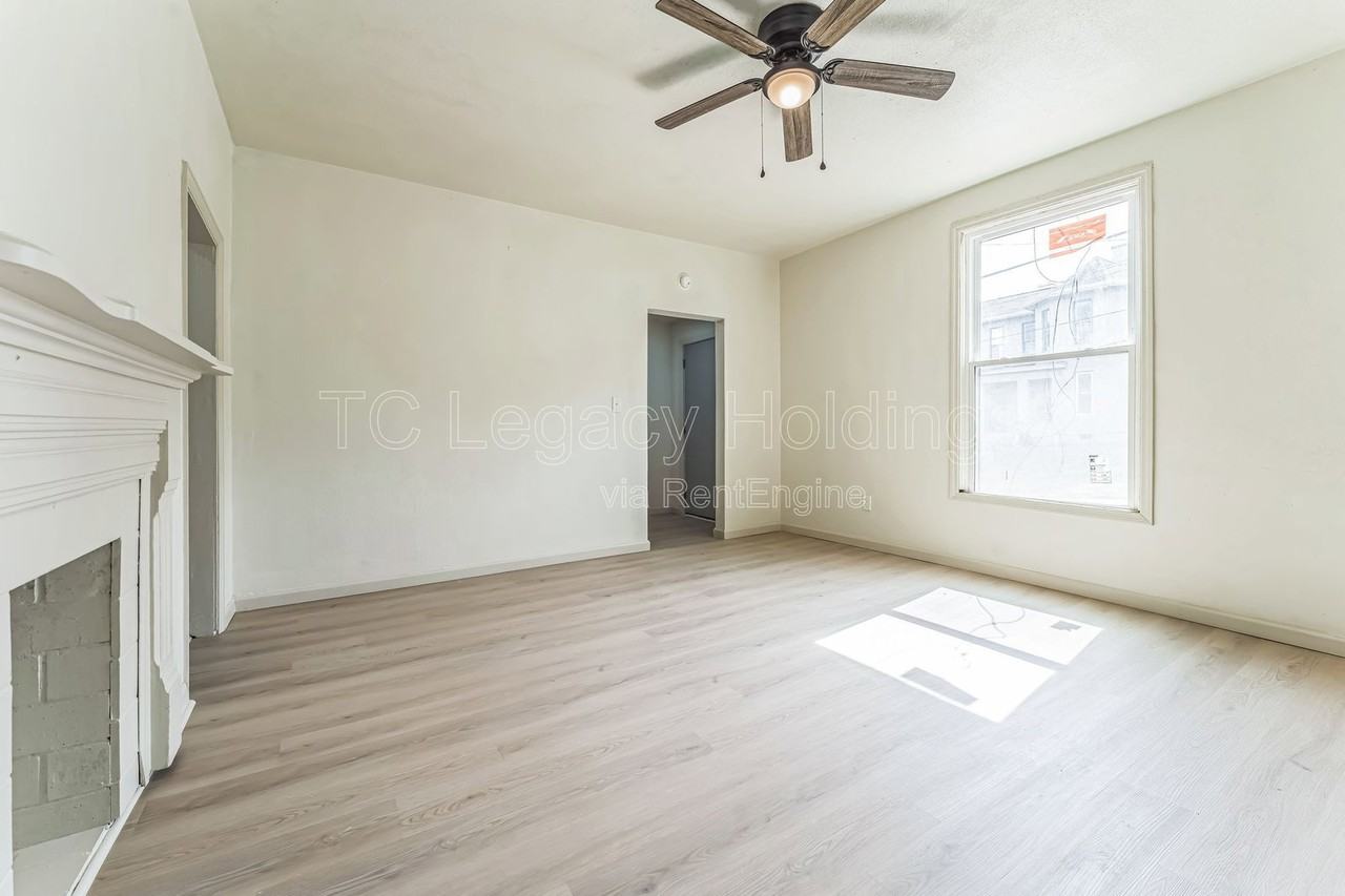 419 Walnut Ave - Photo 5 of 31