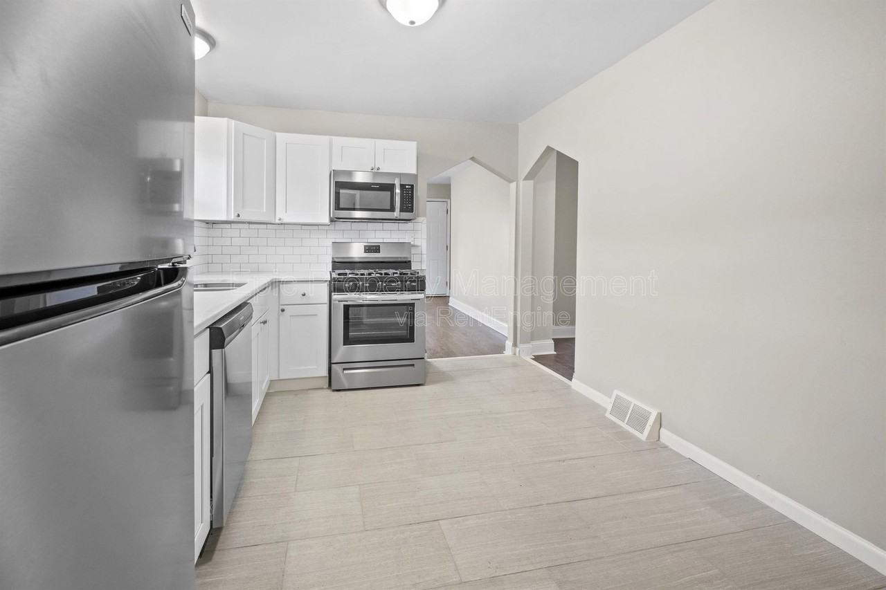 4336 Howe Rd - Photo 3 of 8