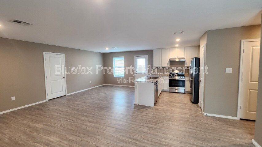 13869 Llama Pl - Photo 4 of 34