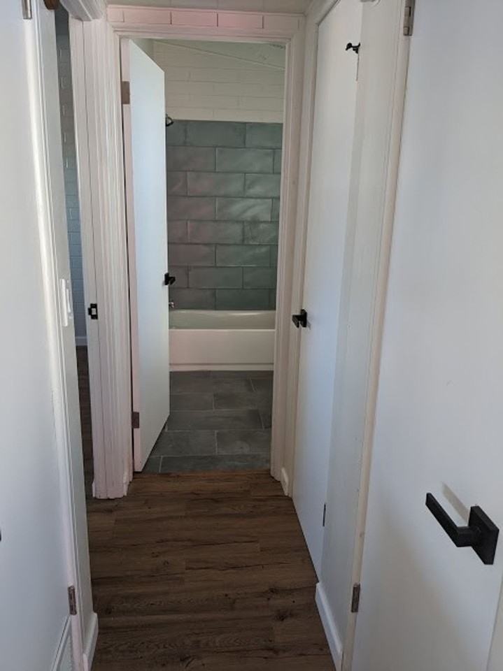 2760 N Forgeus Ave - Photo 3 of 8