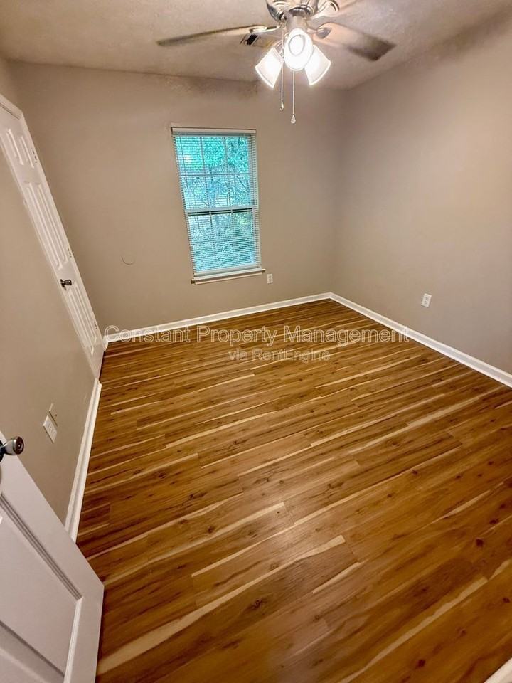 701 English St - Photo 6 of 8