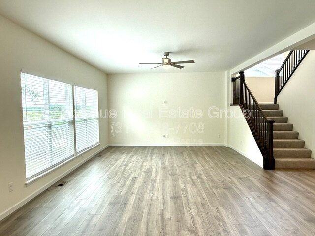 713 Crested Point Dr - Photo 2 of 20