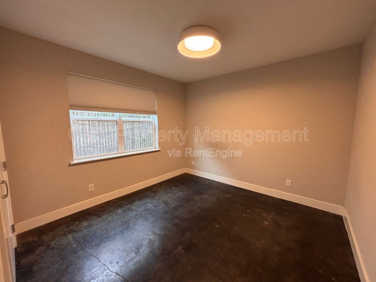 3214 Ettie St - Photo 7 of 12
