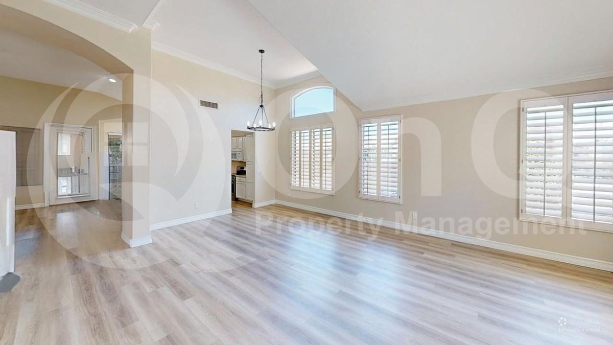 2962 S Yucca St - Photo 4 of 22