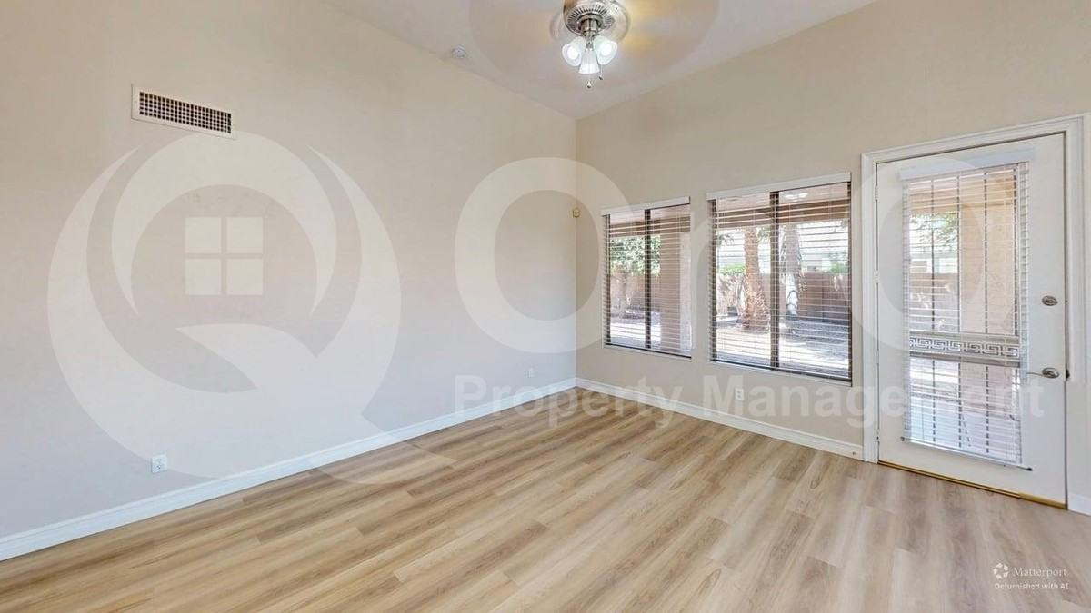 2962 S Yucca St - Photo 6 of 22