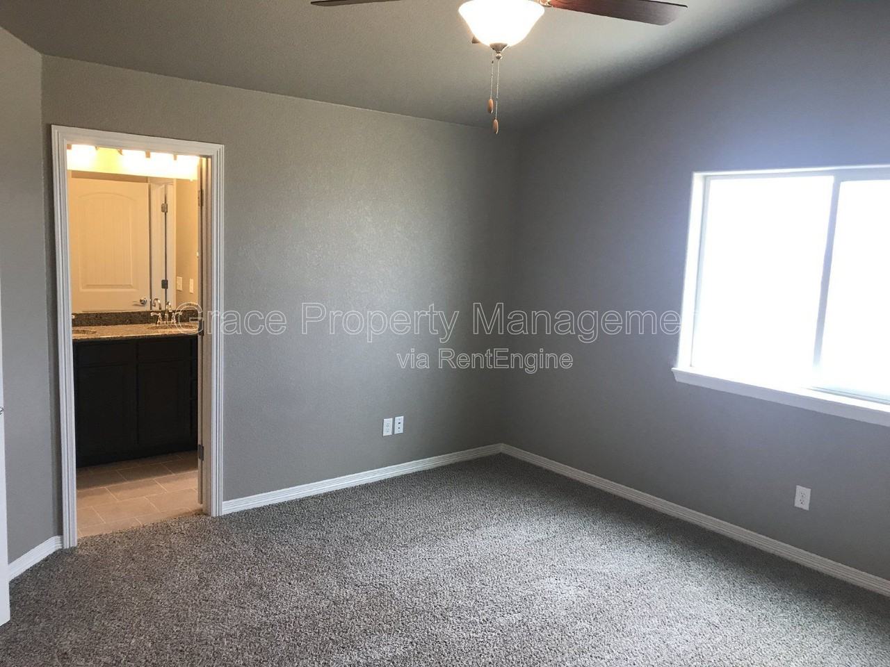 2063 Tabor St - Photo 7 of 14