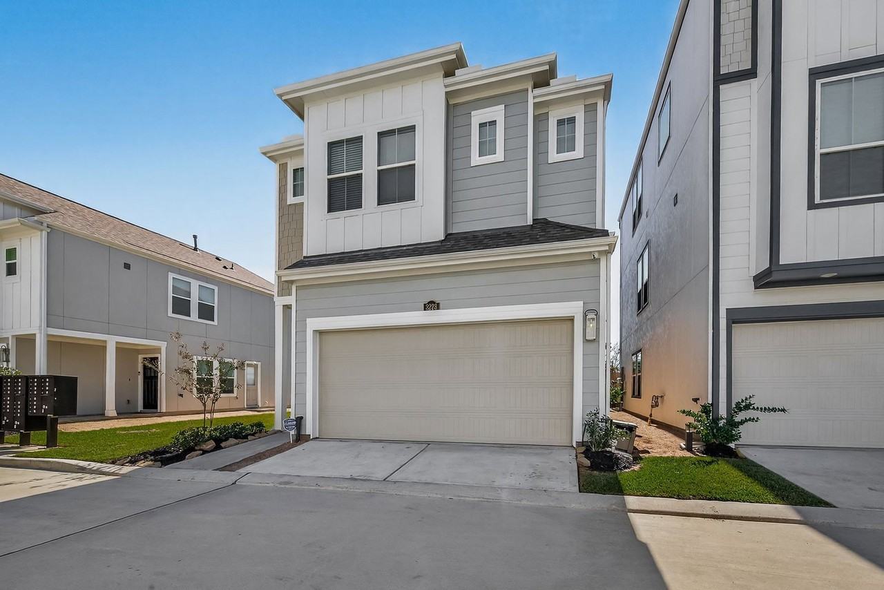 3223 Cedar Dawn Ln - Photo 4 of 38