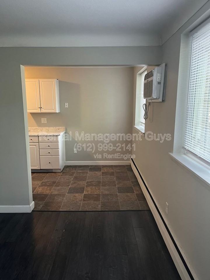 1757 Thomas Ave #2 - Photo 6 of 10