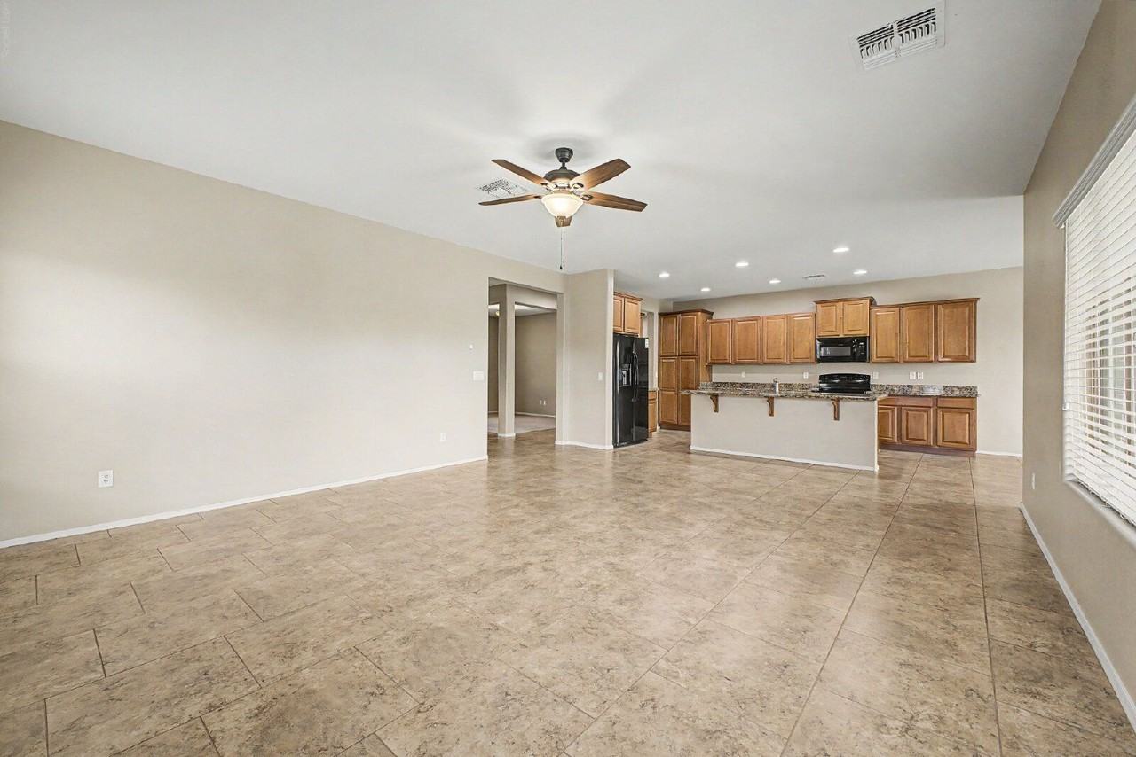 17875 W Westpark Blvd - Photo 6 of 34