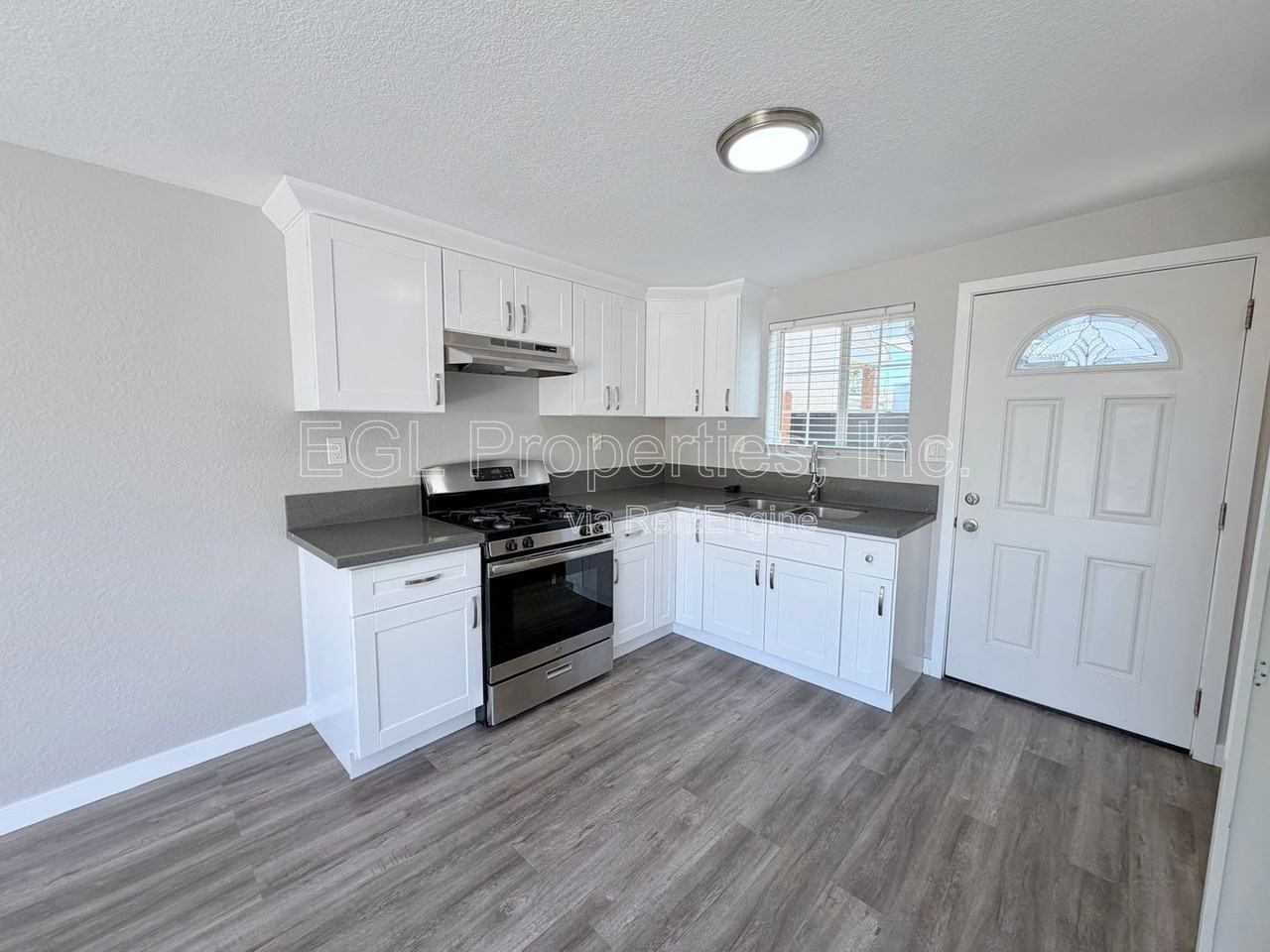 13226 Stanford Ave - Photo 4 of 12