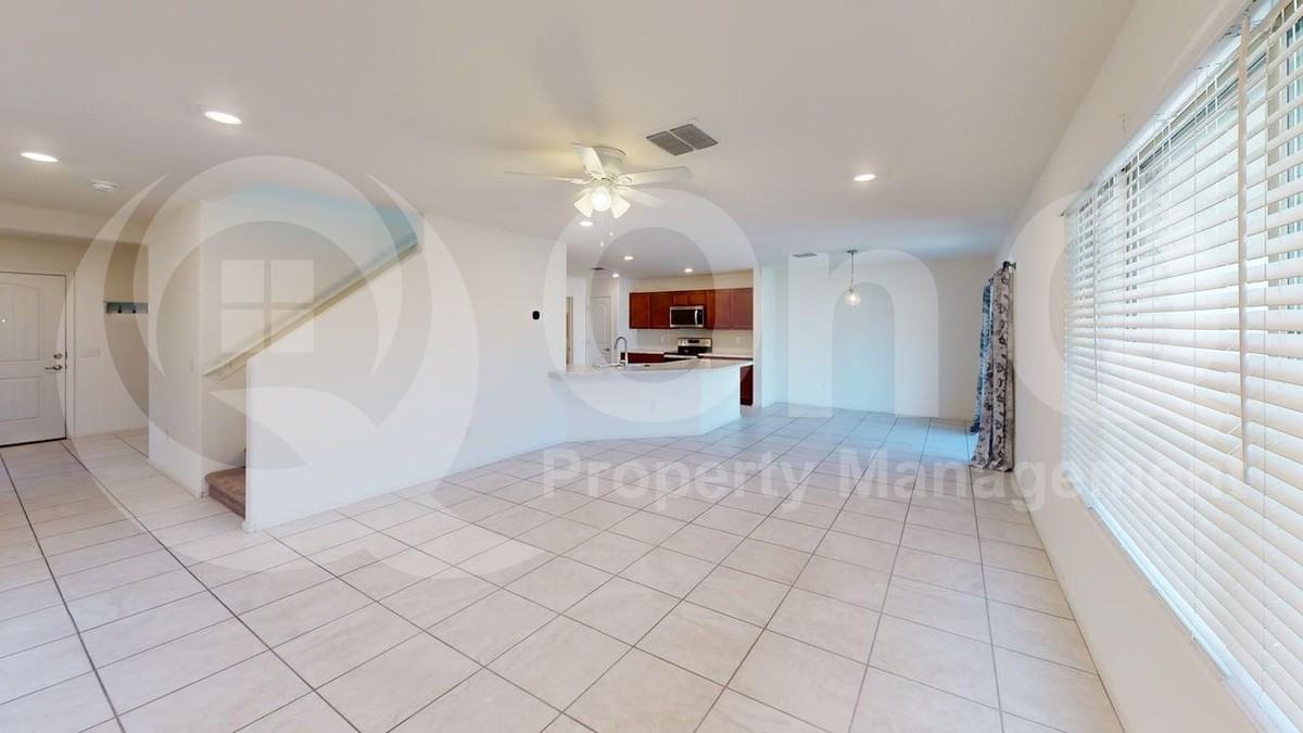 8811 E Stone Meadow Cir - Photo 5 of 25
