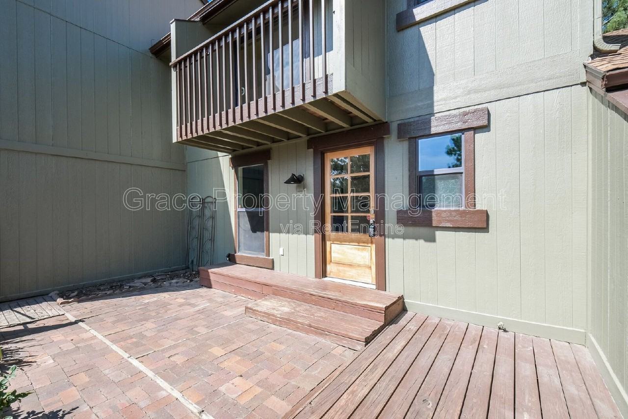 4608 Greenbriar Ct - Photo 2 of 22