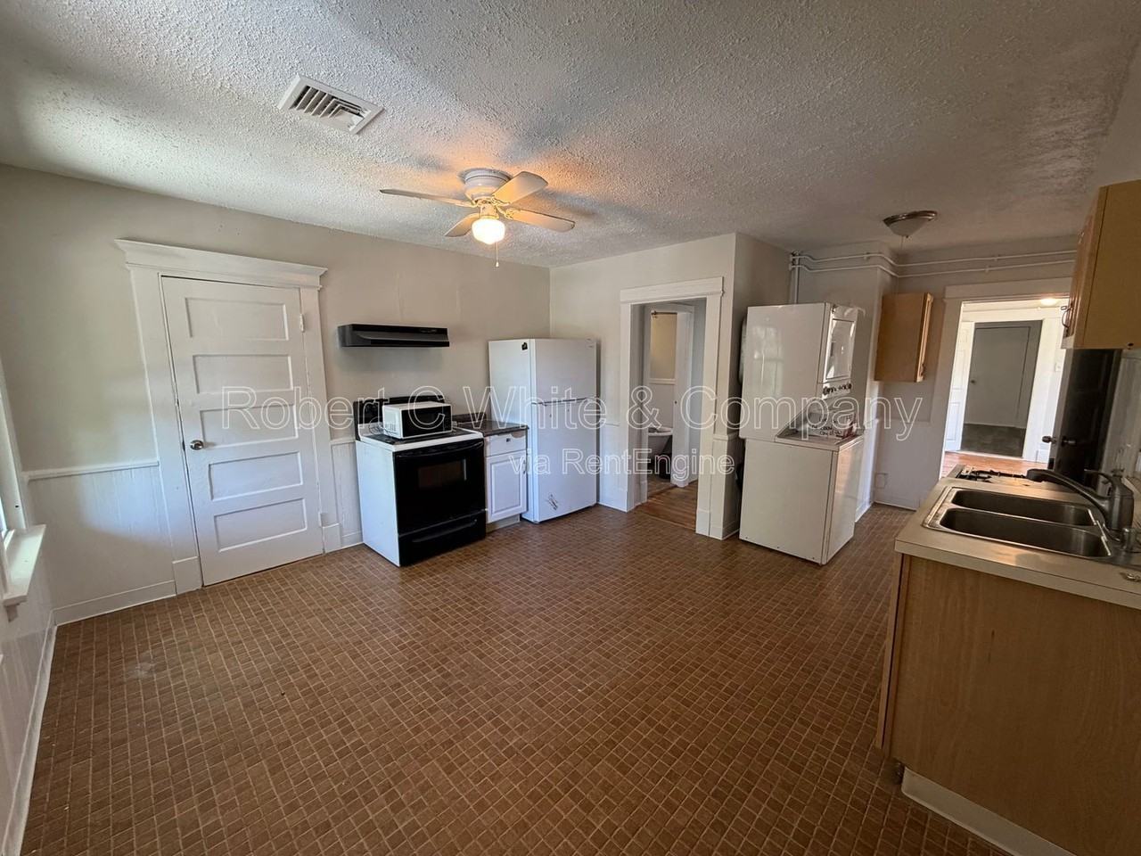 179 Maple St #3 - Photo 5 of 16