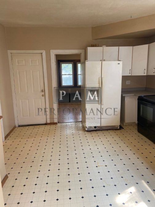 1209 Madison Ave - Photo 5 of 10