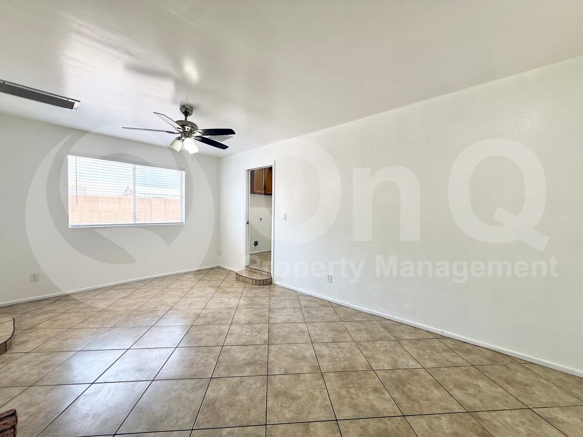 2439 E Elmwood St - Photo 6 of 29