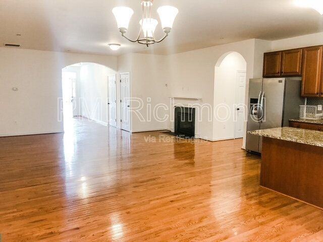 4707 Brydes Ln - Photo 5 of 17