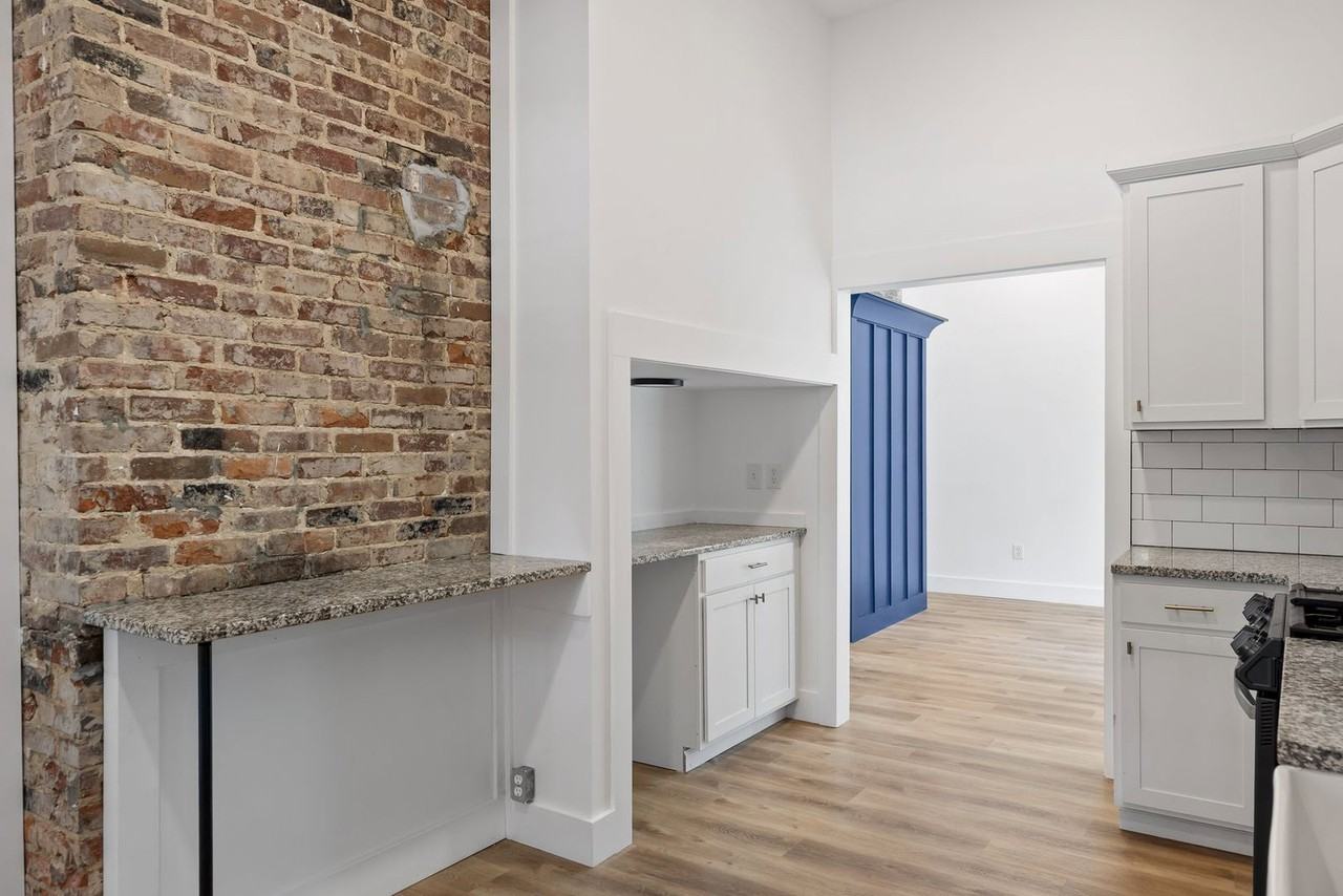 1704 Bailey Ave - Photo 3 of 19