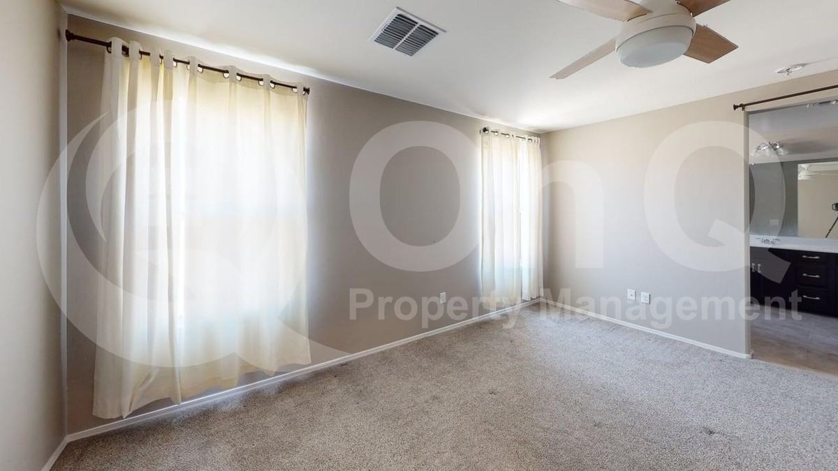 5940 N Umbra Ct - Photo 7 of 16