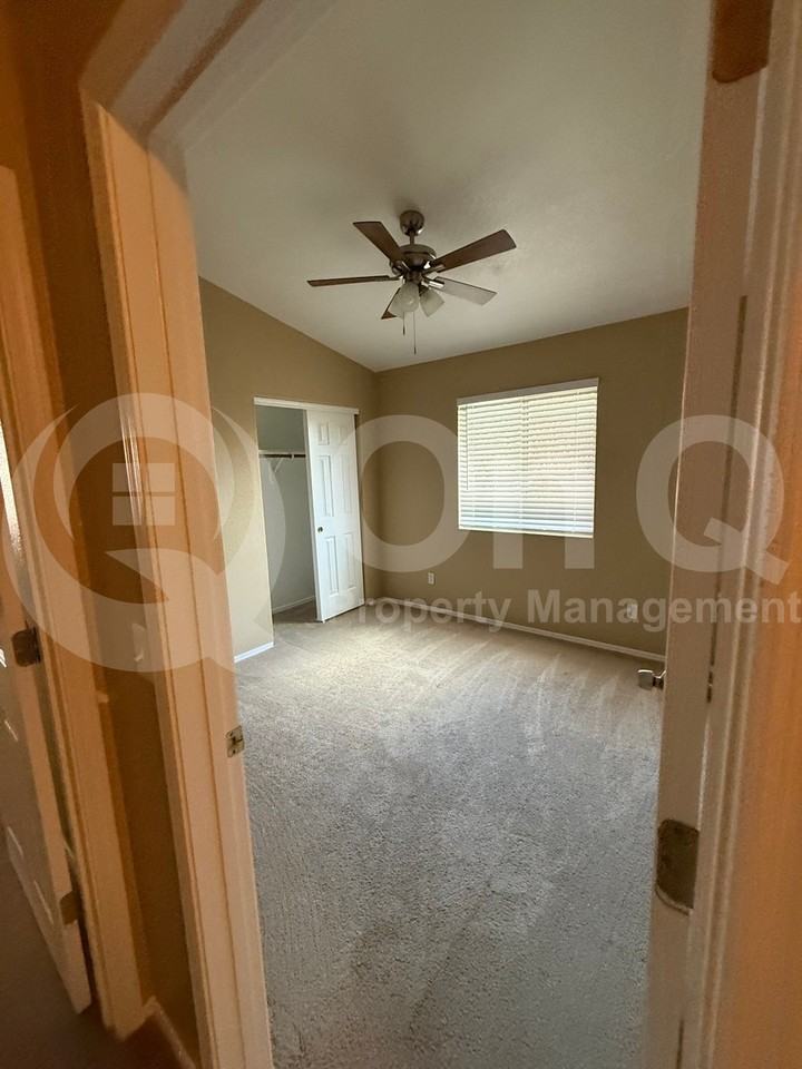 3343 S Sun Splash Dr - Photo 5 of 42
