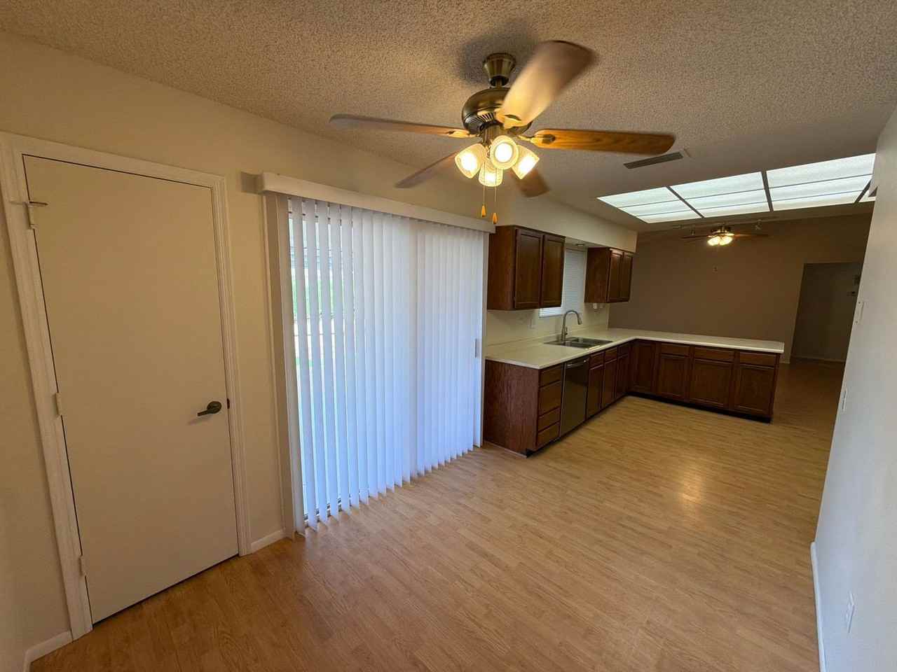 17418 N 123rd Dr - Photo 7 of 20