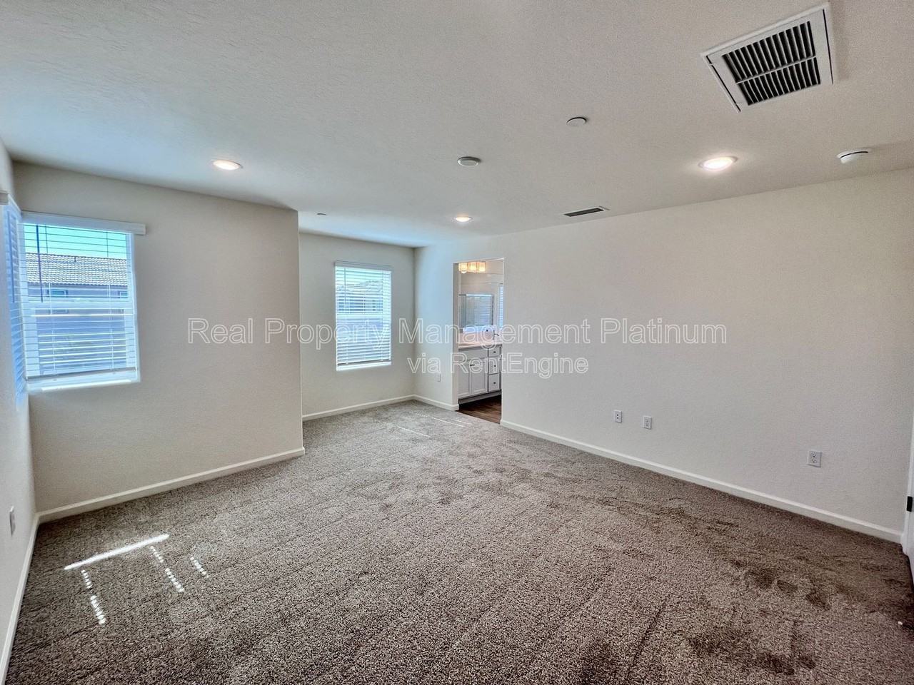 2059 N Wagon Ln - Photo 4 of 24