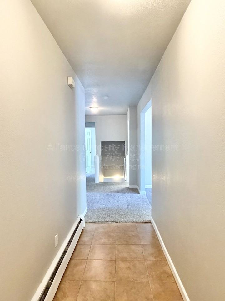 2528 Tremont St - Photo 2 of 19