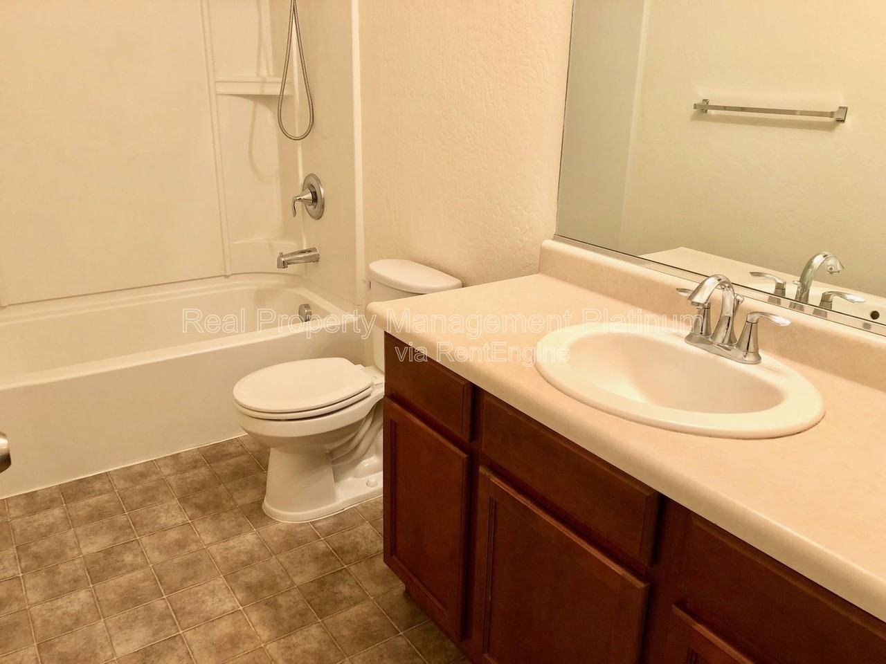 5886 E Fillmore Ave - Photo 7 of 14