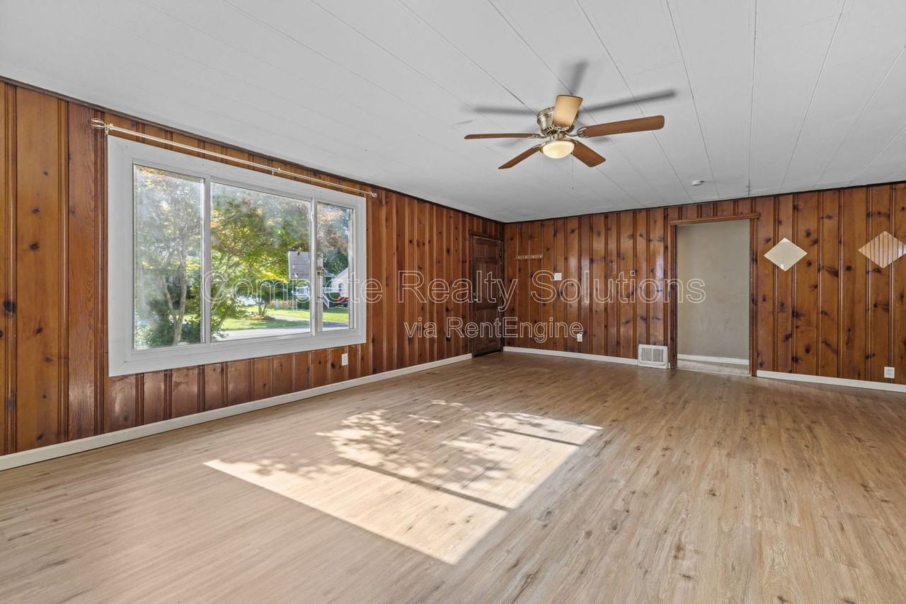 2724 Pasteur Ave - Photo 3 of 30