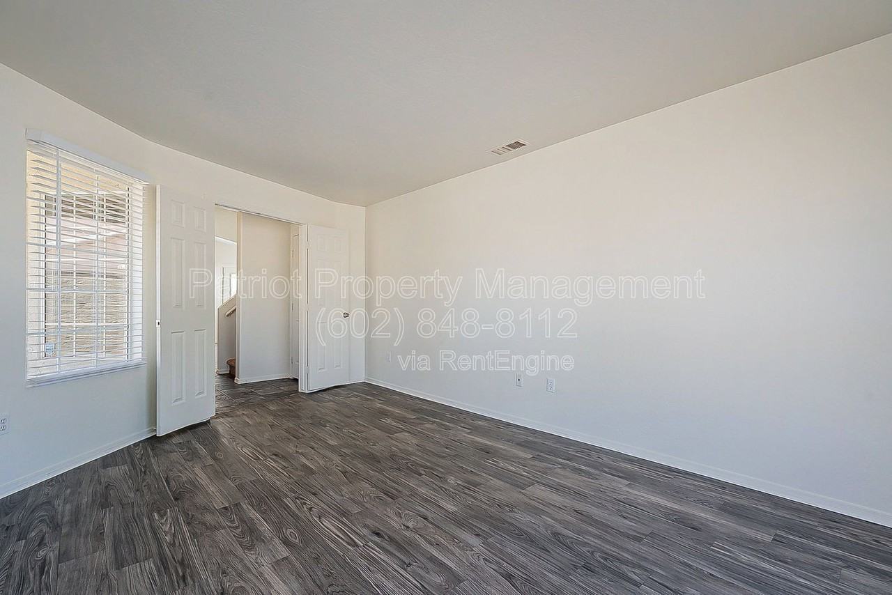 11309 N 89th Dr - Photo 6 of 48