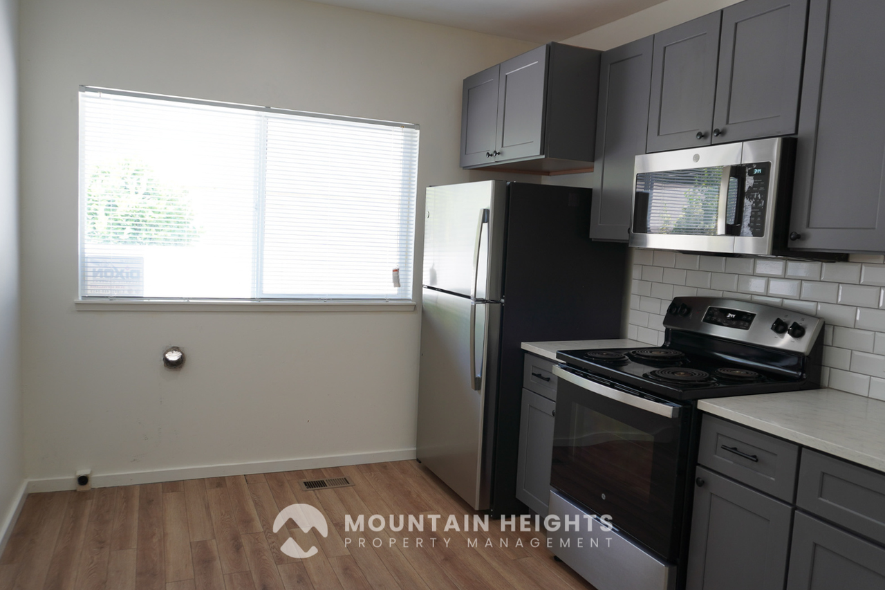 3760 S 200 E #2 - Photo 7 of 14