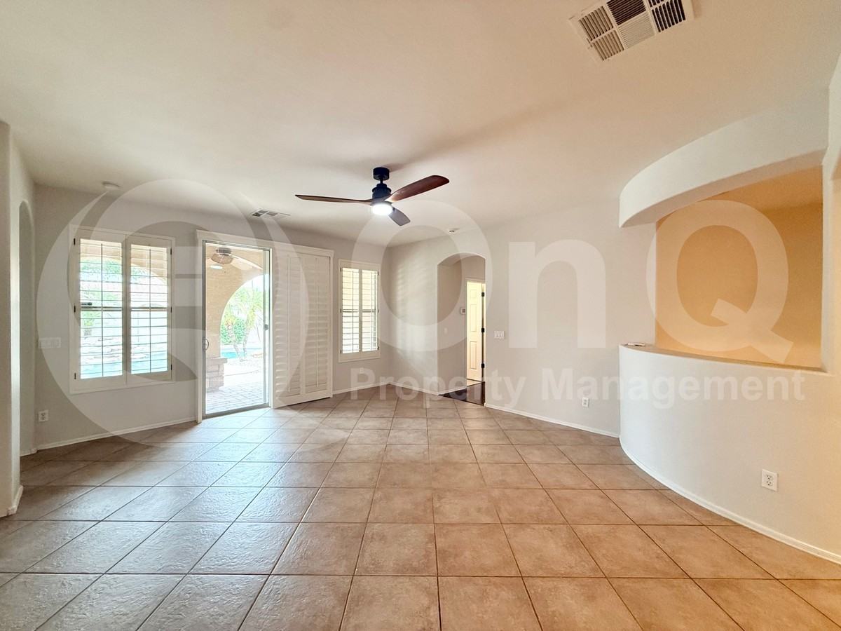 2848 E Fandango Dr - Photo 6 of 30