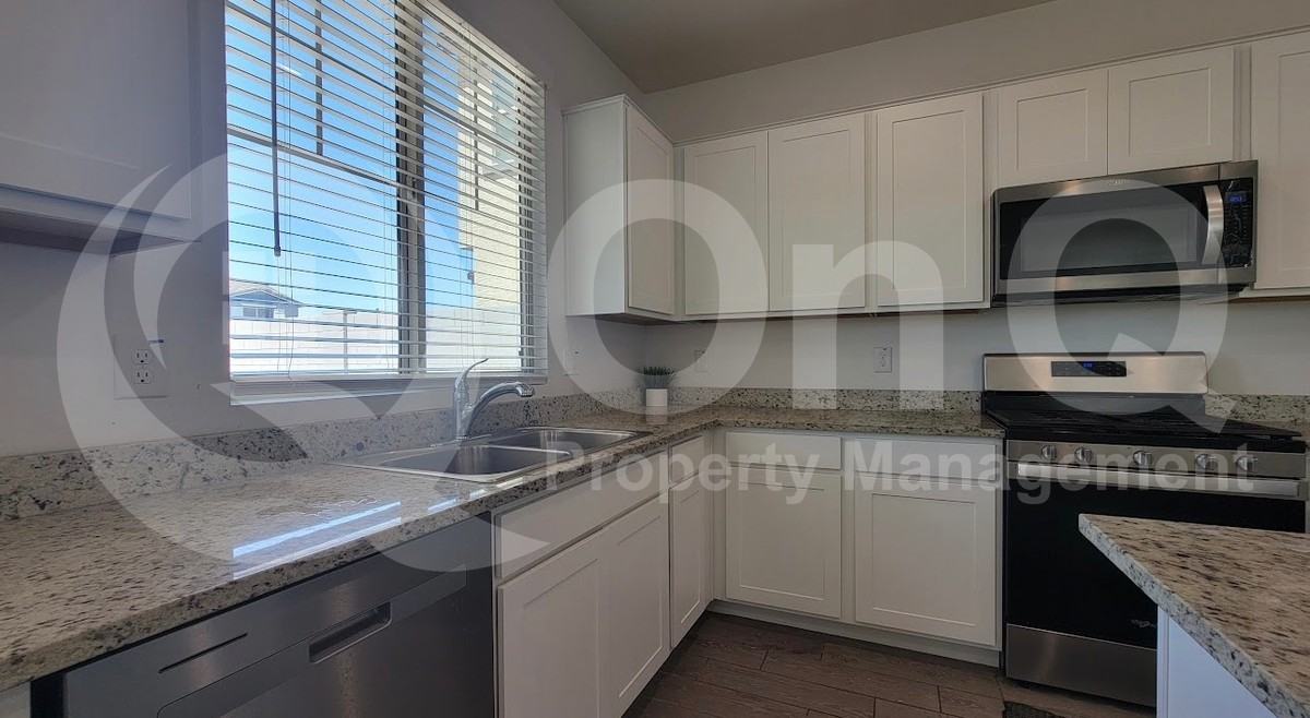 10838 W Marguerite Ave - Photo 5 of 8