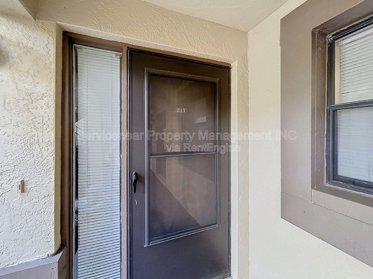 217 Woodlake Wynde - Photo 3 of 24
