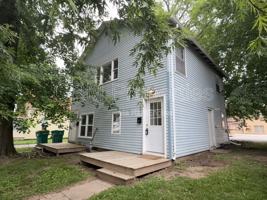 featured image of 112 N Green St