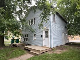 112 N Green St - Photo 1 of 1