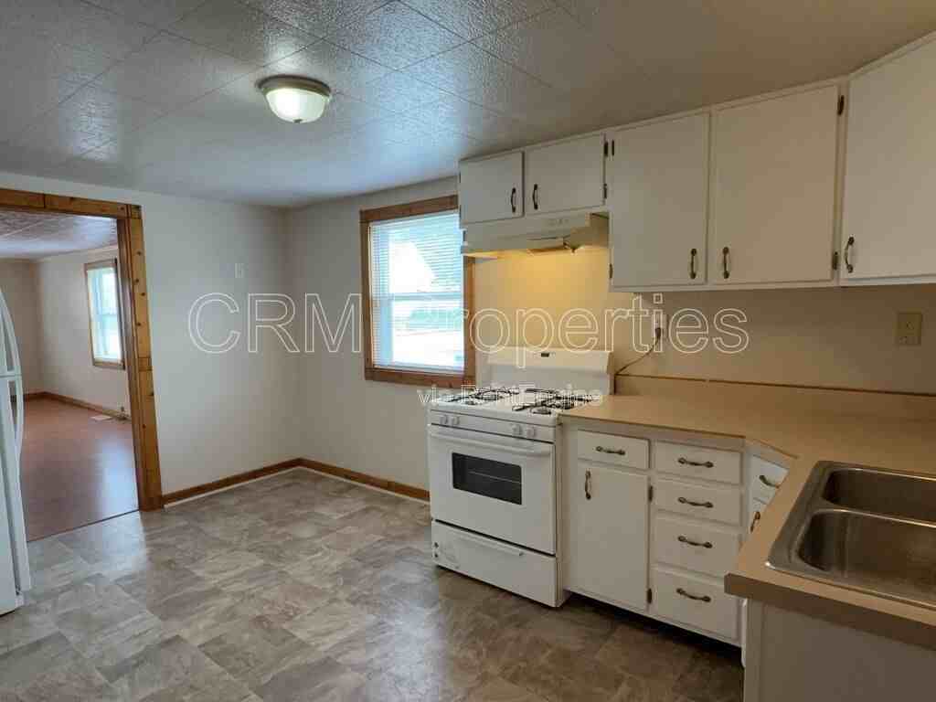 2324 N Buckeye St - Photo 6 of 20