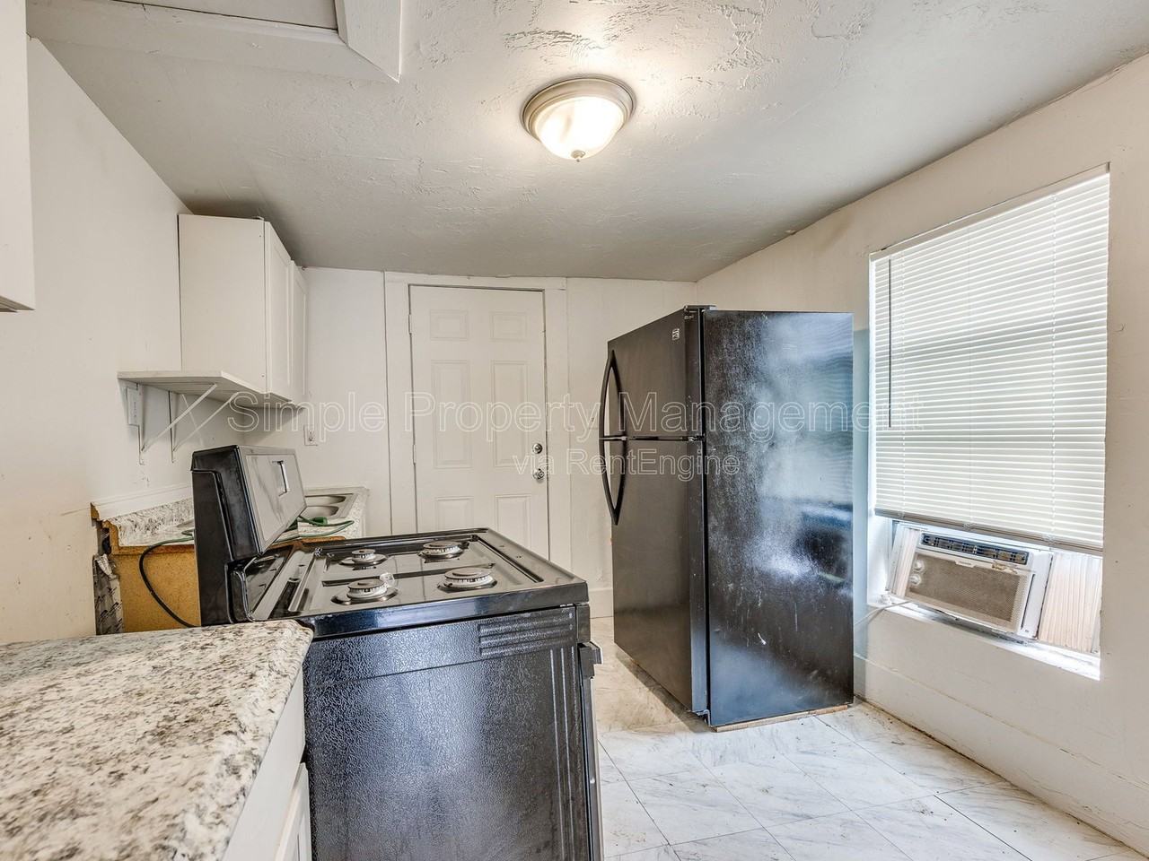 2413 S Youngs Blvd - Photo 6 of 11