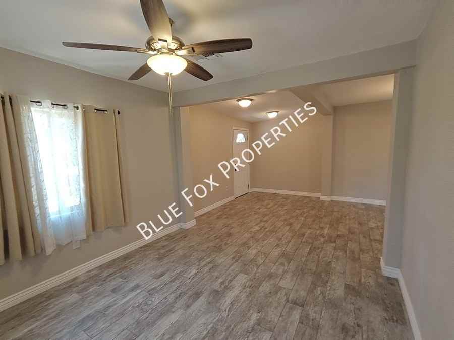 619 S Highland Ave - Photo 4 of 50
