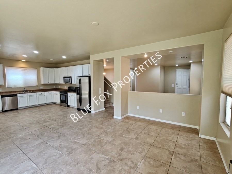5874 N Dartwhite Dr - Photo 7 of 38