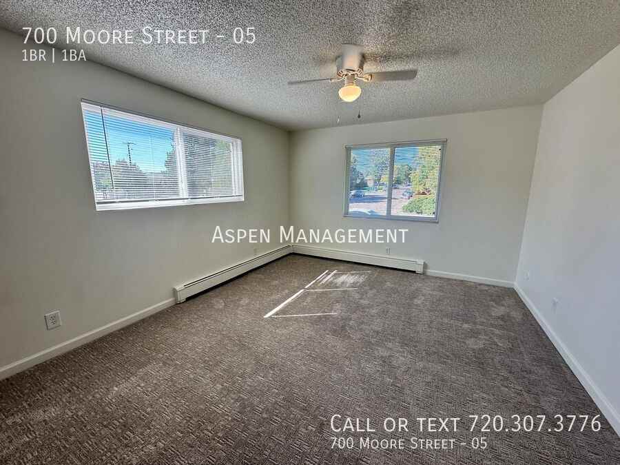 700 Moore St #05 - Photo 2 of 7